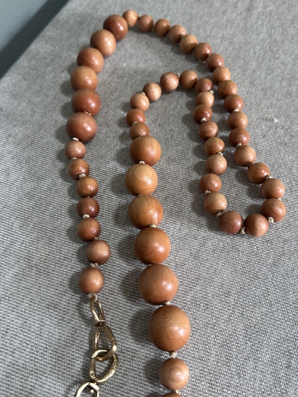cult gaia wooden bead necklace in warm brown with gold clasp - Picture 10 of 12